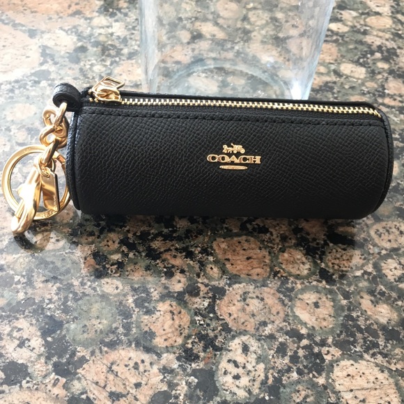 ❌ SOLD ❌COACH MINI POUCH BAG CHARM (COACH F78295)
GD/BLACK - Picture 1 of 11
